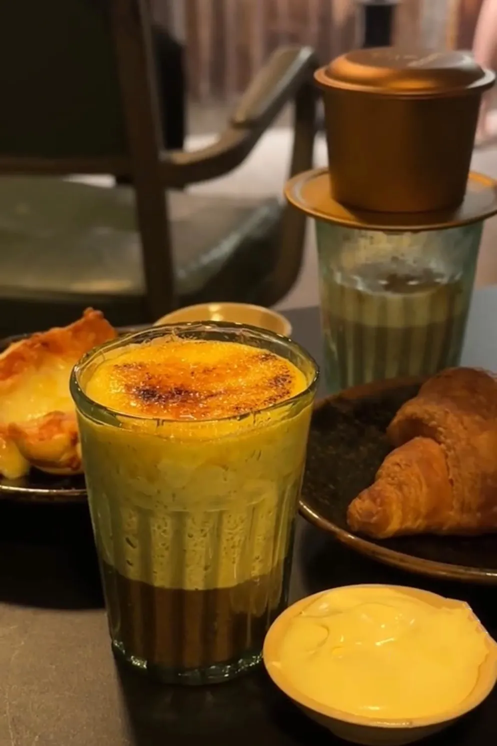 퍼 카페 – 사이공 - 2