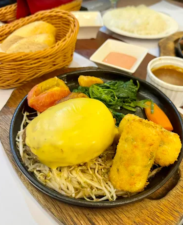 Gyumaru Le Thanh Ton - all