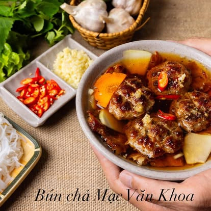 분더우 맘톰 Mac Van Khoa - all