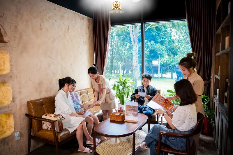 🌸 NHA DI BA SPA – WHEN PEACE BECOMES A LIFESTYLE 🌸
Nha Di Ba Spa was born as a quiet moment in the middle of modern life – where you can slow down, take a deep breath, and feel the peaceful en ... | NhaDiBa