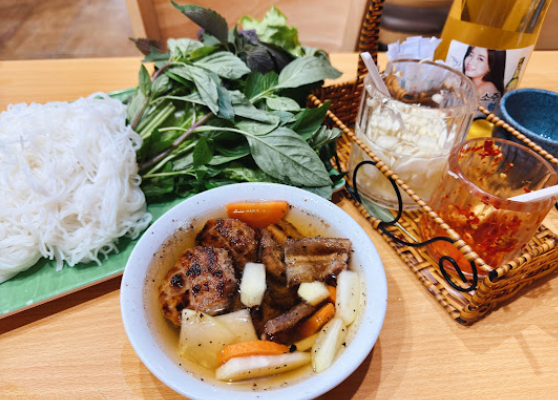Hanoi vermicelli with grilled pork - all