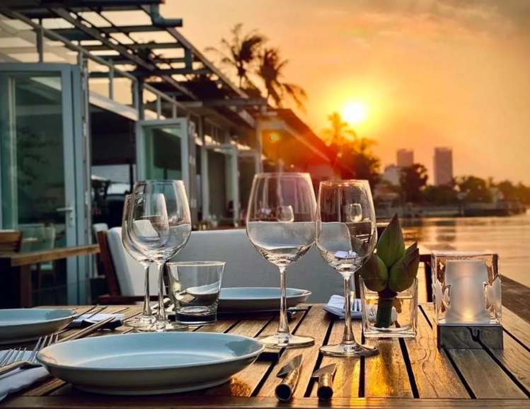 The Deck 사이공 - 0