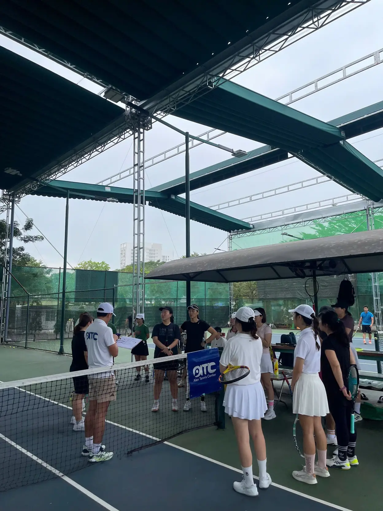 🎾 Tennis with Head Coach from ISHCMC international school 💯
