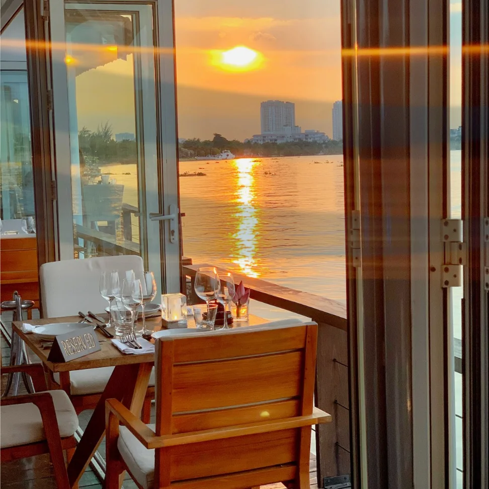 The Deck 사이공 - 1