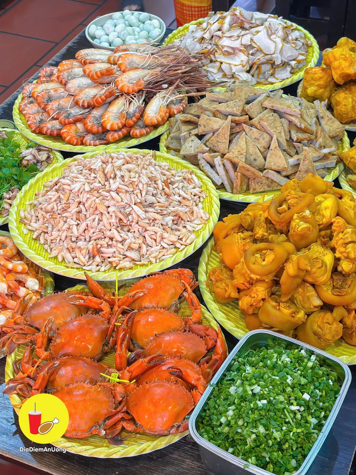 Ut Thao Crab Noodle Soup - all