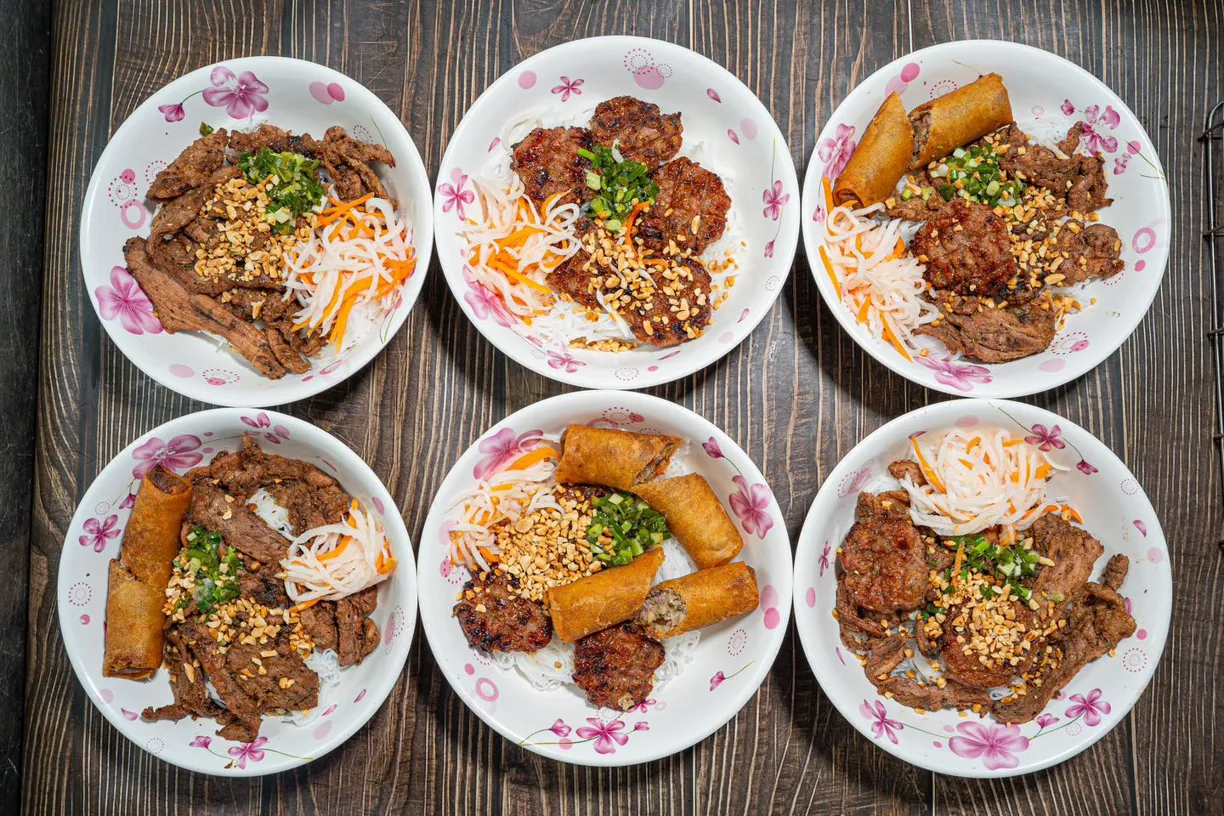 Hai Dang – Chan Hung Grilled Pork Vermicelli (Bún Thịt Nướng) - 1