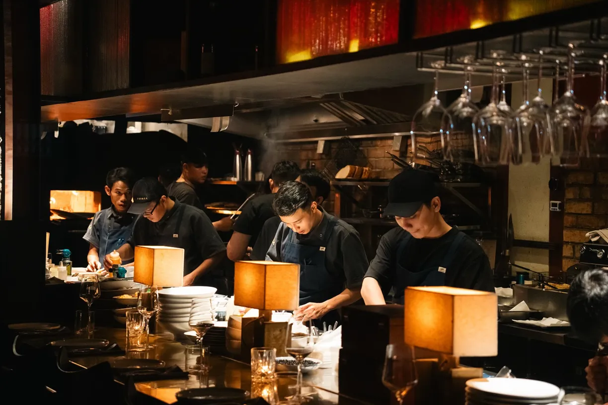 퀸스 사이공 - all