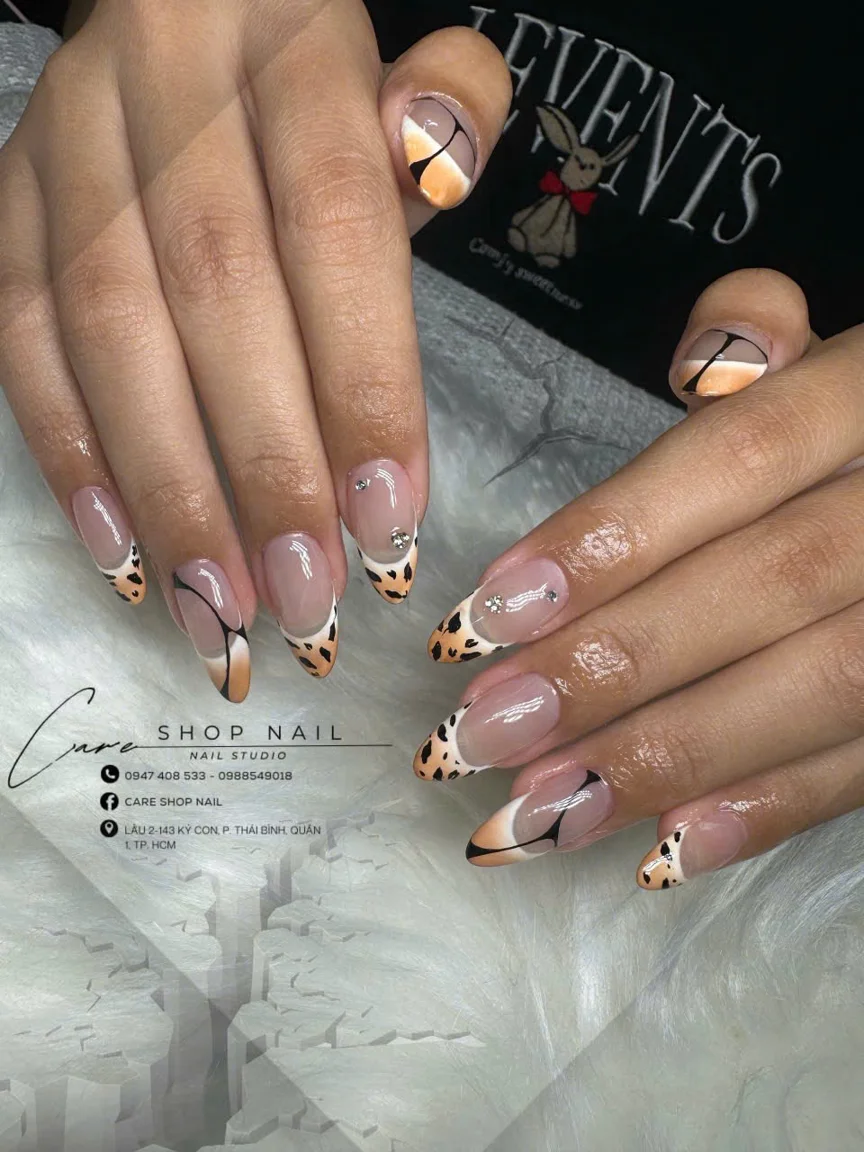 EXPERIENCE INTERNATIONAL STANDARD MASSAGE & NAIL SERVICE - LADY & GENTLEMAN SALON - 4