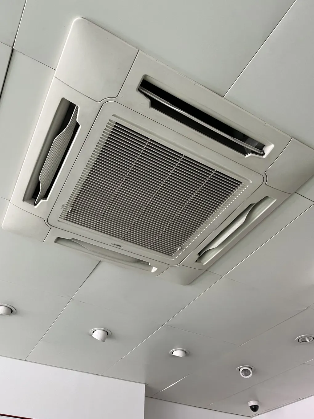 ✨ SkyLiving~맑음을 다시 켜다. ✨
- 베트남에서 만나는 프리미엄 한국형 클리닝 & 케어 서비스 - 4