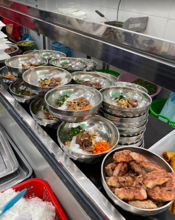 Kieu Bao Grilled Pork Noodles - all