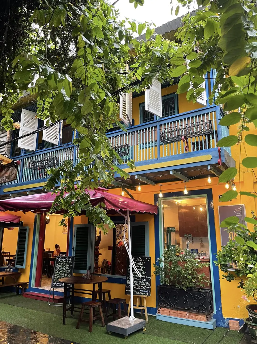 Chi Rứa Quán - Nhà Hàng Huế Quận 1 - all