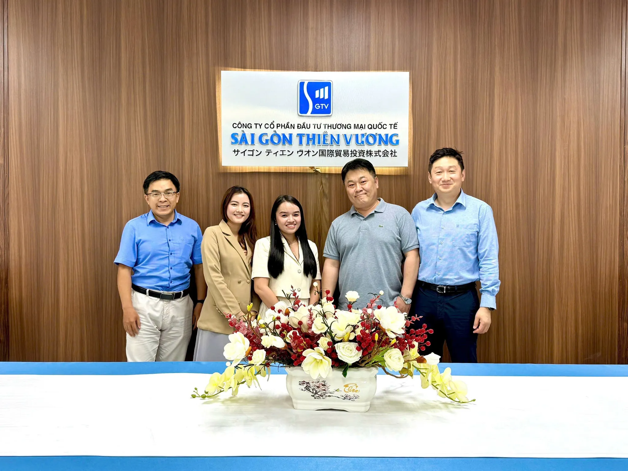 DỊCH VỤ THÔNG DỊCH HÀN - VIỆT CHUYÊN NGHIỆP NGẮN HẠN -  UY TÍN - CHÍNH XÁC - CHUYÊN MÔN CAO - 2