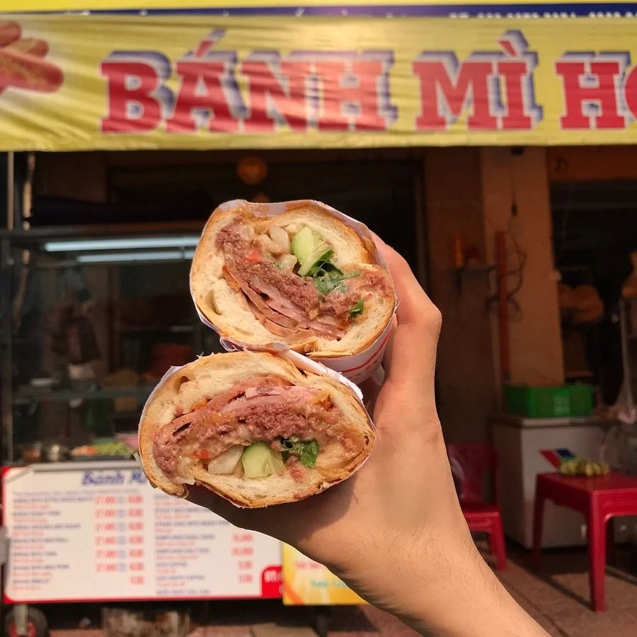 반미 홍 호아 (Banh Mi Hong Hoa) - all