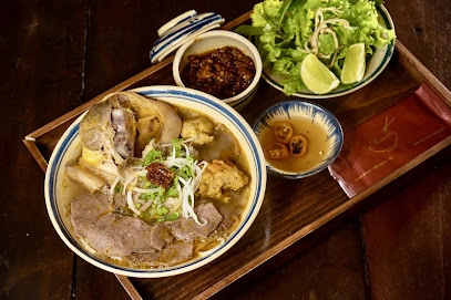 Chi Rứa Quán - Nhà Hàng Huế Quận 1 - all