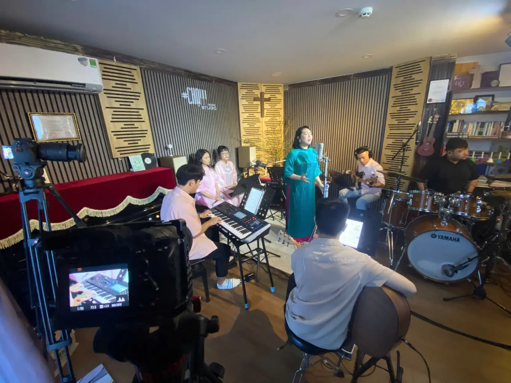 Transcending the limits of music – Professional recording, arranging, mastering services