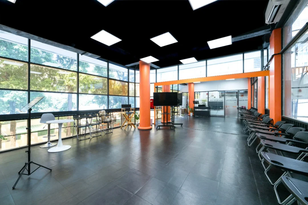 𝐀 𝐒𝐭𝐚𝐫 𝐏𝐫𝐨𝐝𝐮𝐜𝐭𝐢𝐨𝐧 - 방 대여 서비스, 이벤트 공간 - 1구역 - 5