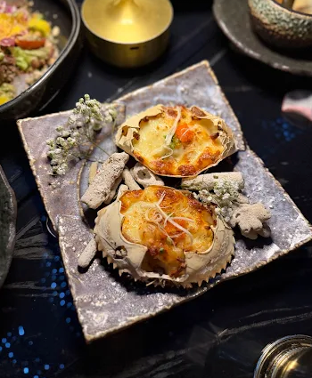 드디어 친구들이랑 Hoshiyo Dining Lounge 다녀왔어요 🍷
분위기 너무 좋고 음식도 정말 맛있었어요 😍
특히 시그니처 메뉴는 꼭 드셔보세요!
데이트나 친구 모임 장소로 완전 추천합니다 💕

주소: 22 Đường 29, Phường An Khánh, Thủ Đức, Thành phố Hồ Chí Minh



#호시요다이닝라운지  ... | Nguyenng