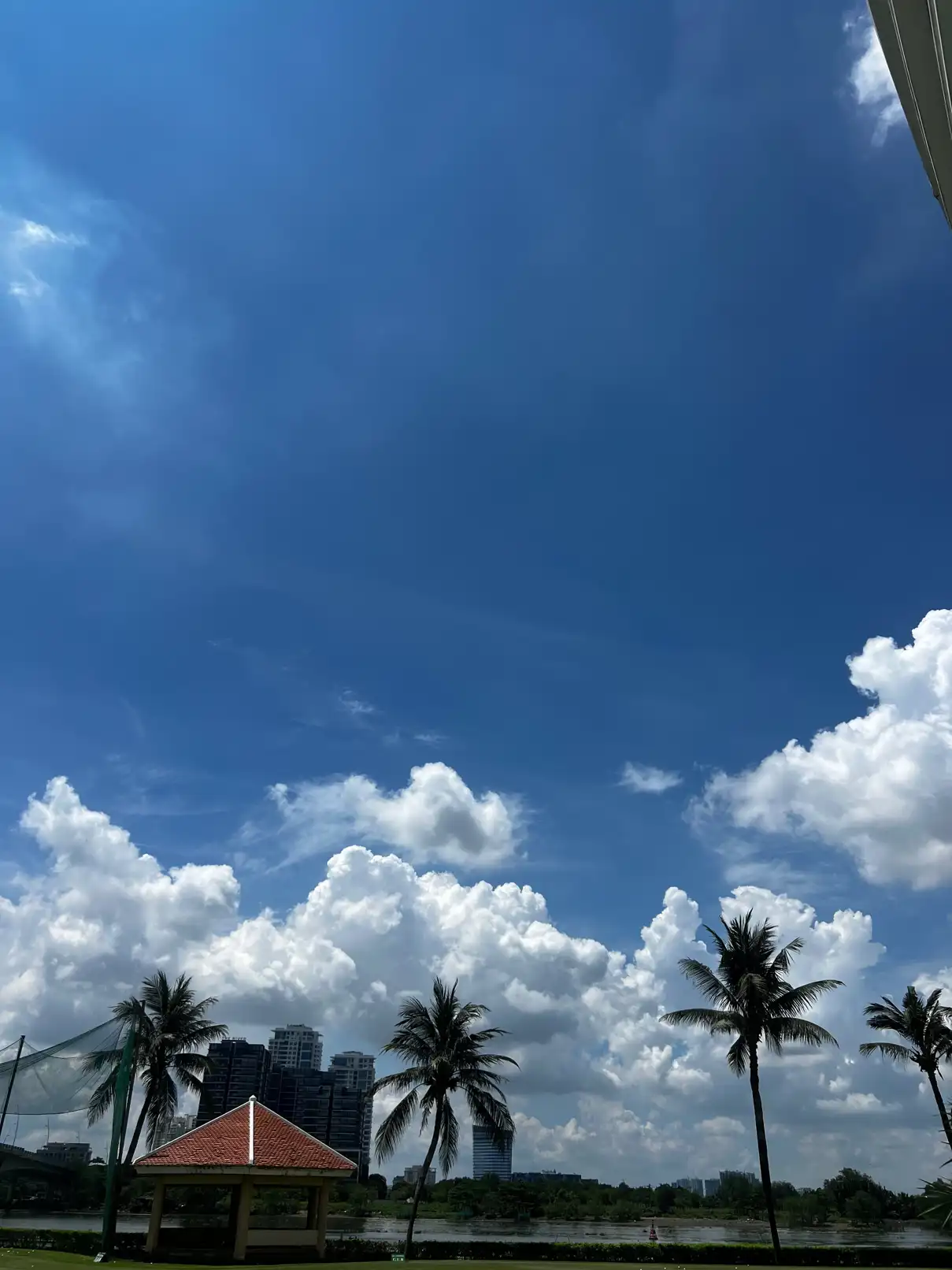 행복해지는 하늘입니다^^ | LIMPRO