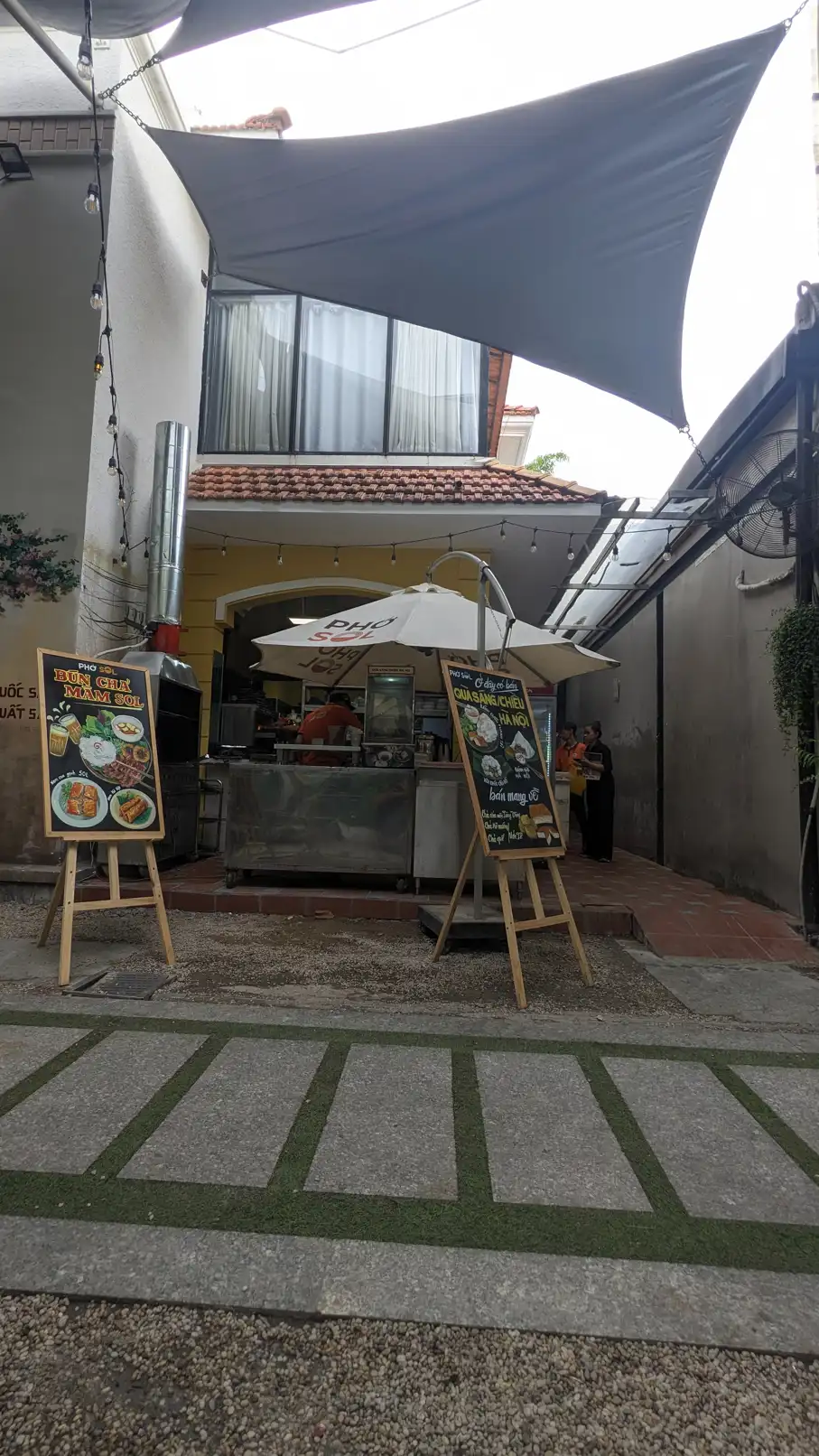 I really like the smoked beef phở at Phở SOL: 37 Xuan Thuy, Thao Dien | Quan_Nguyen