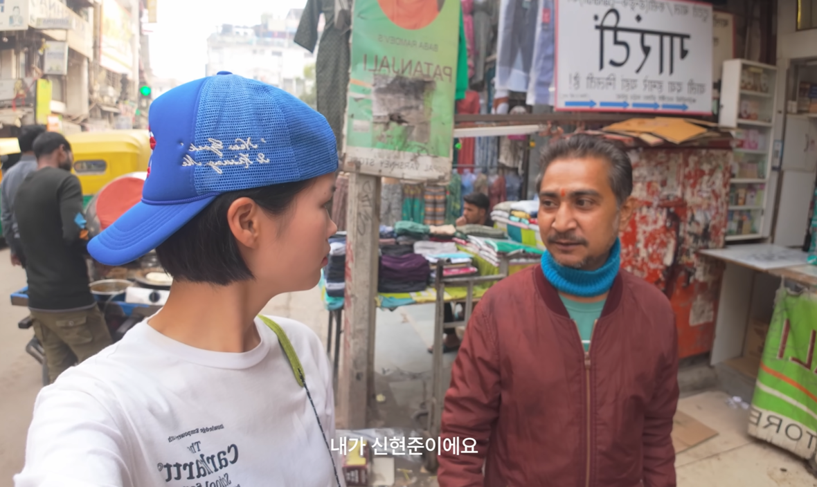 요즘 ‘포테이토 터틀’이라는 유튜브 채널을 운영하는 이 유튜버가 인도 여행 시리즈로 베트남에서 엄청나게 인기를 끌고 있어요! 콘텐츠도 정말 흥미롭고, SNS에서 사람들 반응도 아주 뜨거워요!
저도 이분의 브이로그를 정말 재미있게 보고 있는 팬 중 한 명이에요.
시간 되시면 꼭 한번 보시길 추천드려요! 😘👌
#한국vlog | Thu_Phan