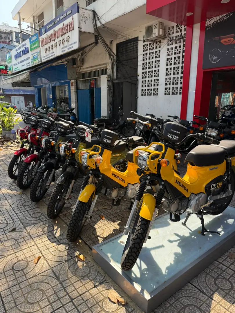 Yamaha PG-1 (115cc)

오늘 5군에 갔다가 우연히 최근 관심 있던 Yamaga PG-1이 전시된 걸 봤습니다. 
직접 보니 더 끌리네요. 🤫🤫

#Yamaga #PG-1 #115cc | 6ixgo