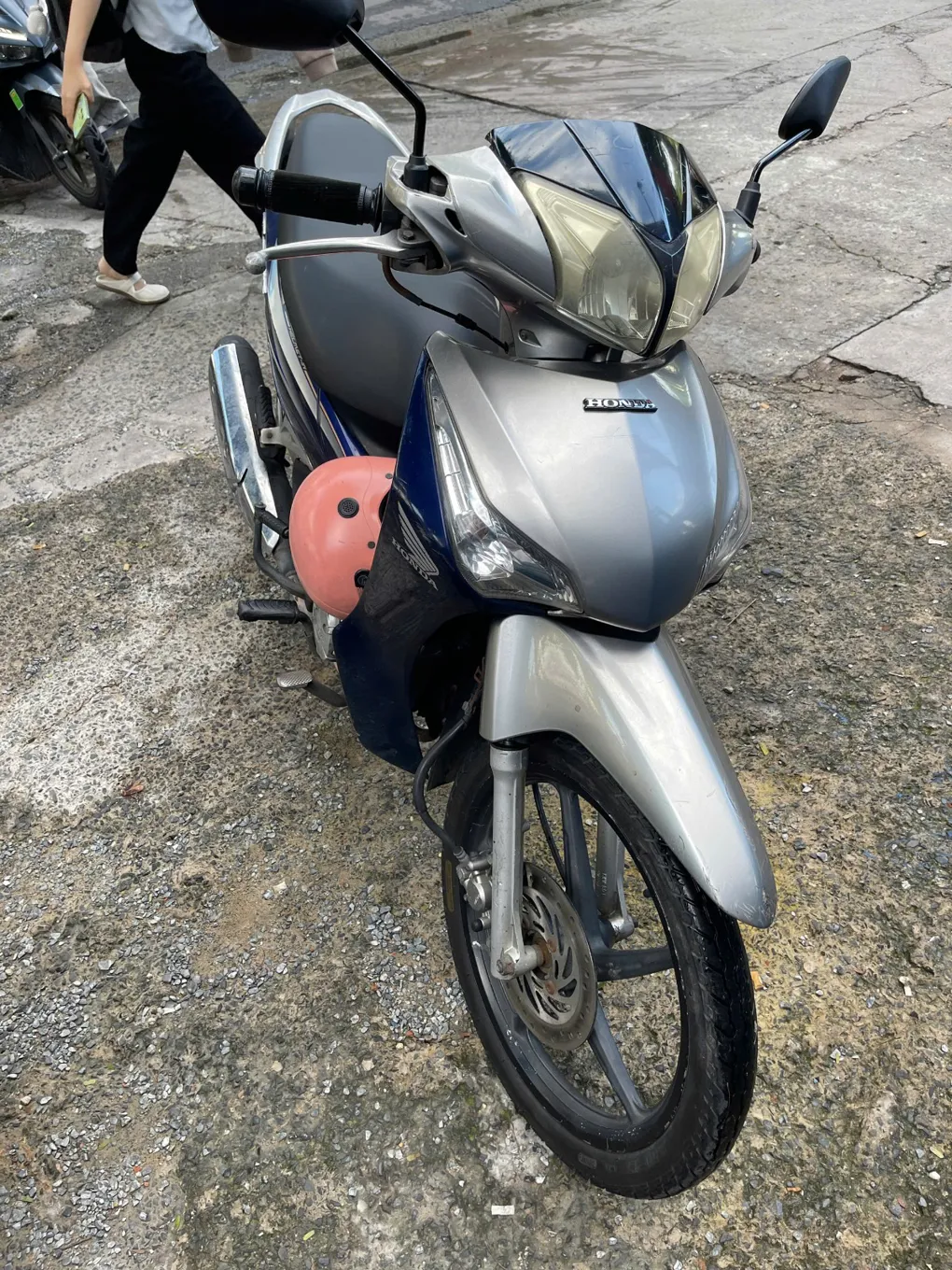 Motorbike Rental Service Saigon – Freely Explore Ho Chi Minh City - 1