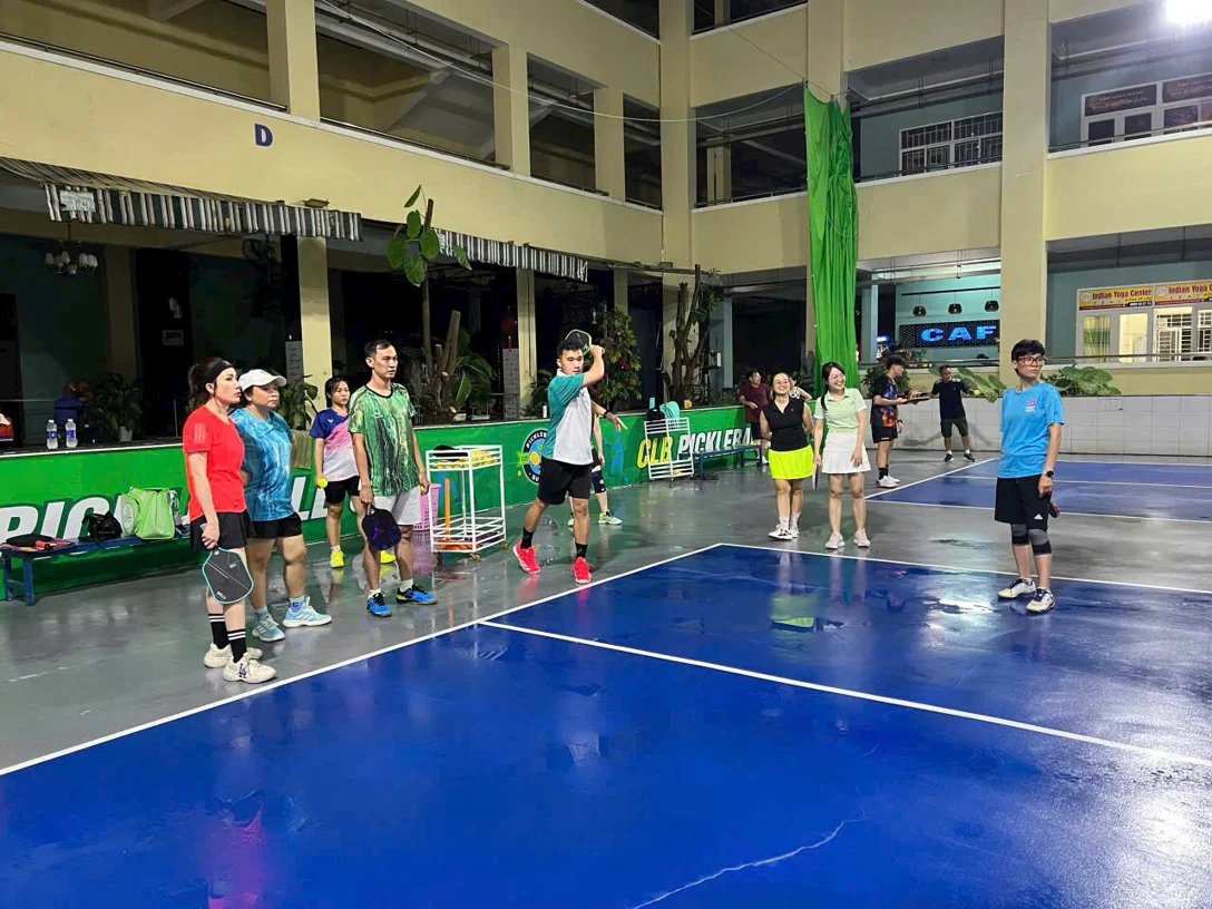 LEARN PICKLEBALL IN JUST 15 SESSIONS !