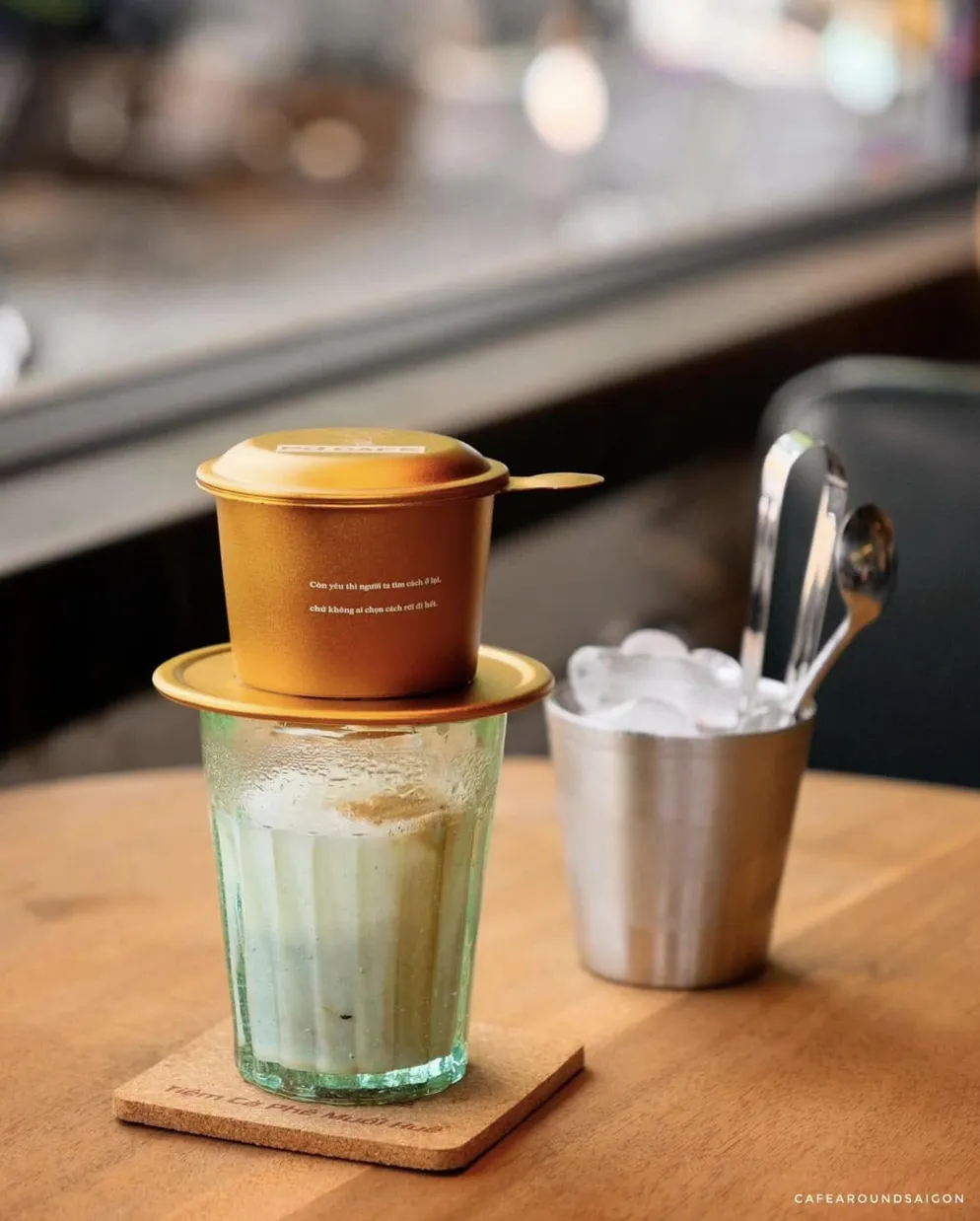 퍼 카페 – 사이공 - 8