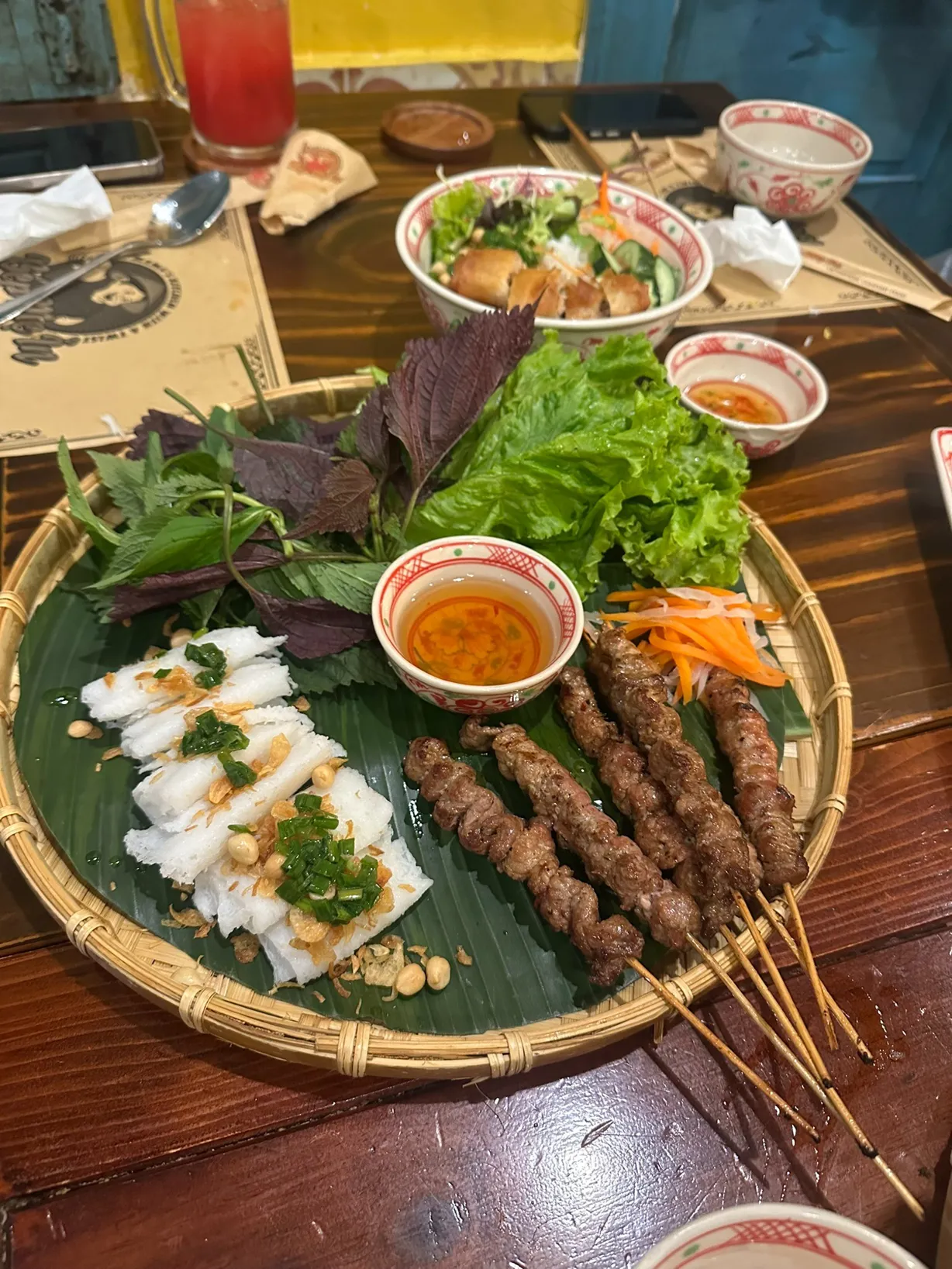 Bếp Mẹ Ỉn - Lê Thánh Tôn - all