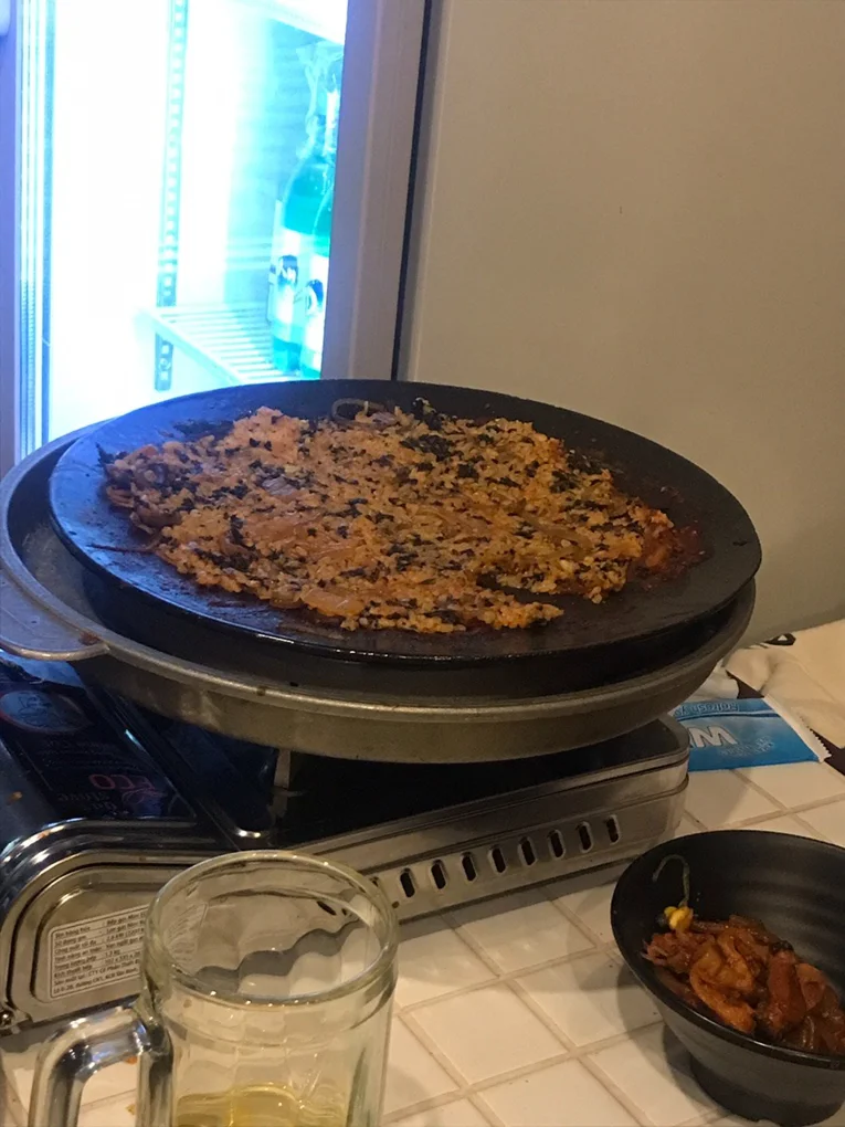 [호치민2군 타오디엔 맛집] 쭈꾸미 언니 (chili octopus sister) 위치/메뉴/영업시간 | 오늘은  쭈꾸미 맛집을 소개한다~~
한국에서 천호 쭈꾸미 골목 좀 다녀 본 나!
호치민에서 다양한 한식이 있다만 집 가깝고 트렌디한 곳을 찾아서 방문했다.
마스테리 타오디엔과 마스테리 안푸 사이 골목길에 위치하였다.
매장은 다소 아담하여 손님이 ... | Yerinn