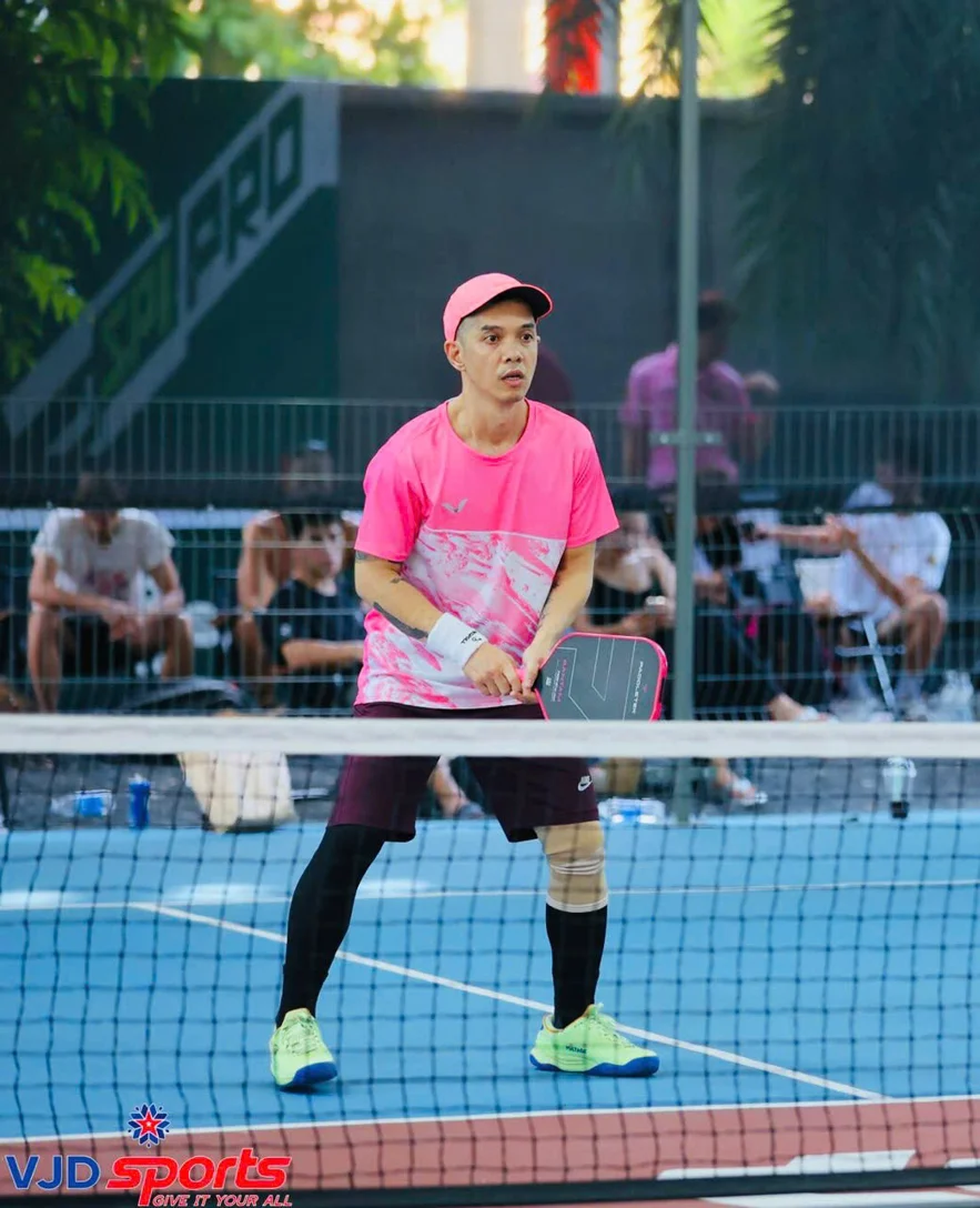 LEARNING PICKLEBALL IS VERY EASY FOR BEGINNERS!