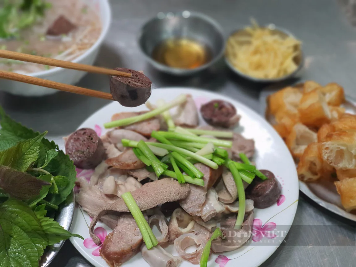 Chao Long 153 Nguyen Thi Minh Khai - all