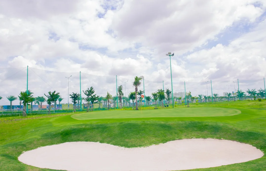 EXPERIENCE MODERN GOLF AT Global Golf Academy & Club - SCHEDULE YOUR TRAINING NOW - 2