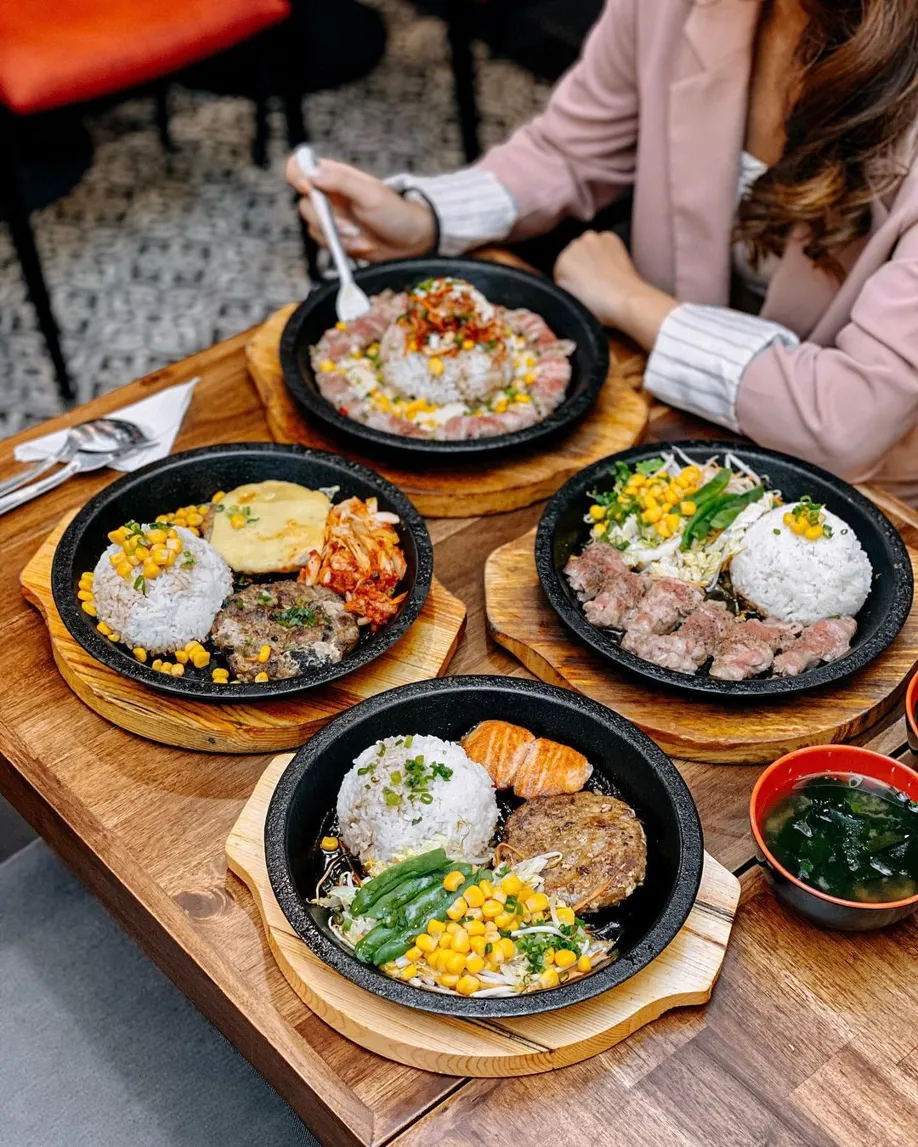 HOTTO - Món ngon trên đĩa nóng - 1