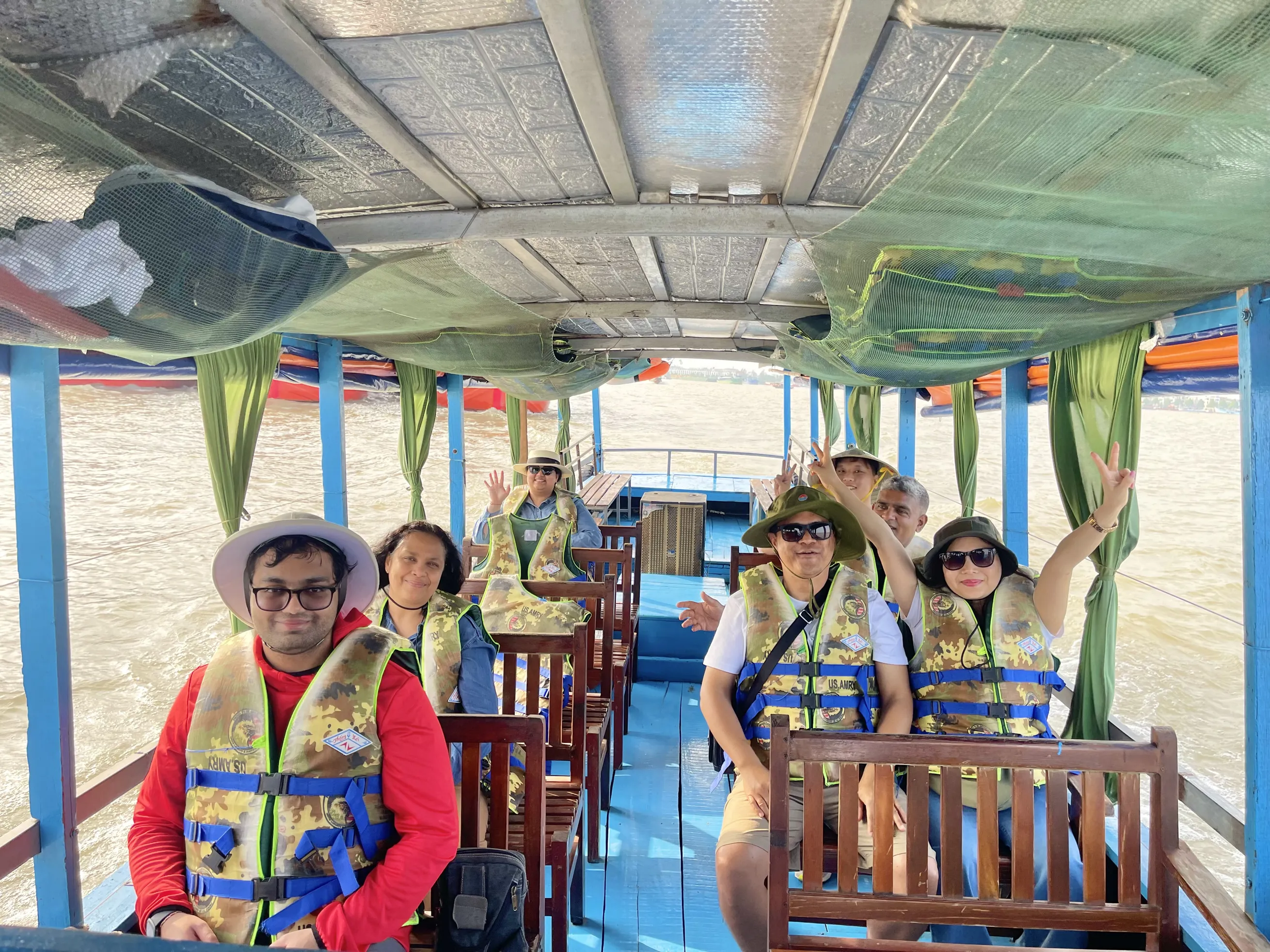 Explore Beautiful Vietnam with Guide Anh Thu - 6