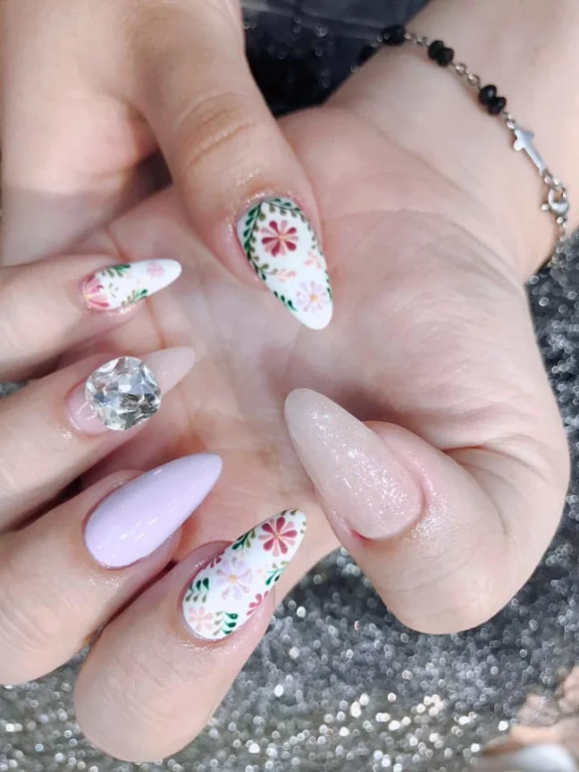 Nail thiết kế tại Han’s Beauty - Dịch Vụ Chăm sóc nail - 4