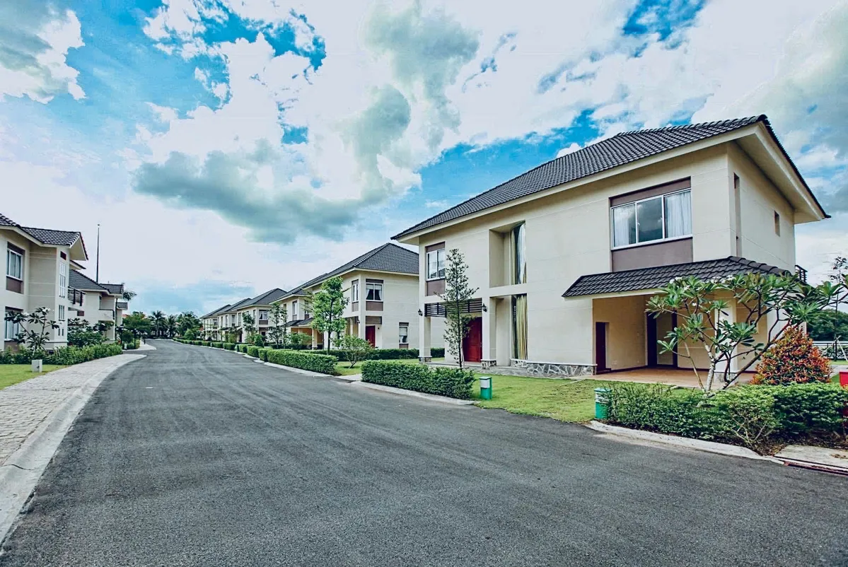 VILLA FOR RENT - VIETNAM GOLF & COUNTRY CLUB