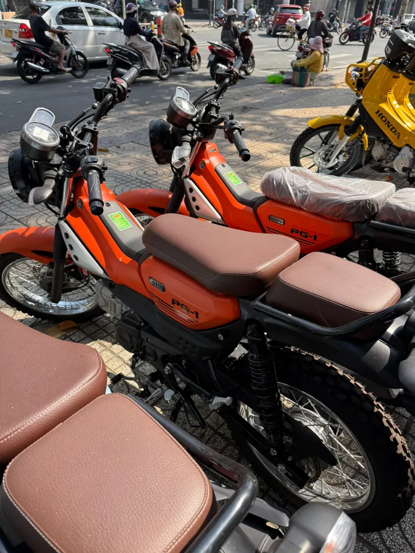 Yamaha PG-1 (115cc)

오늘 5군에 갔다가 우연히 최근 관심 있던 Yamaga PG-1이 전시된 걸 봤습니다. 
직접 보니 더 끌리네요. 🤫🤫

#Yamaga #PG-1 #115cc | 6ixgo