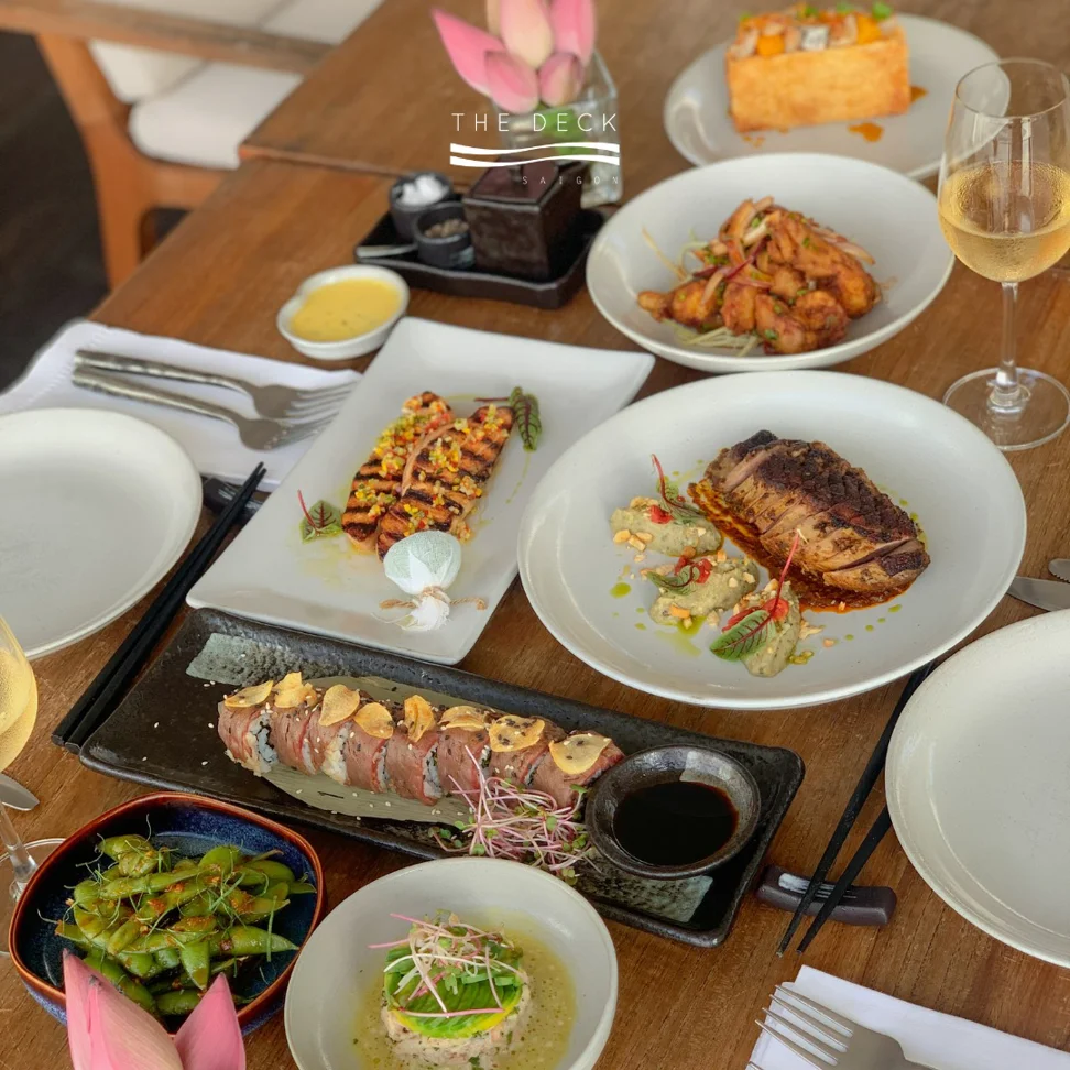 The Deck 사이공 - all