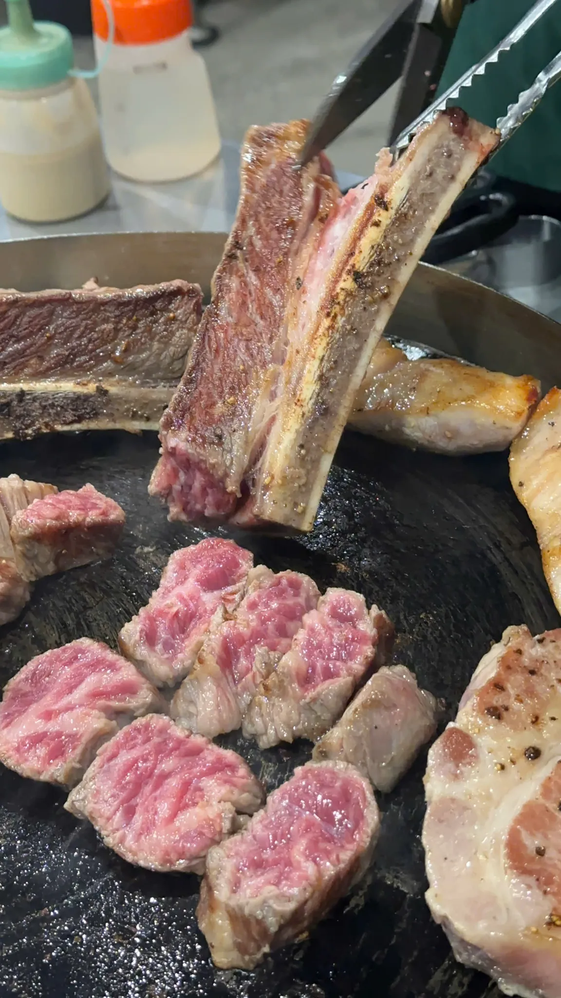 Moggumung Hồ Chí Minh - all