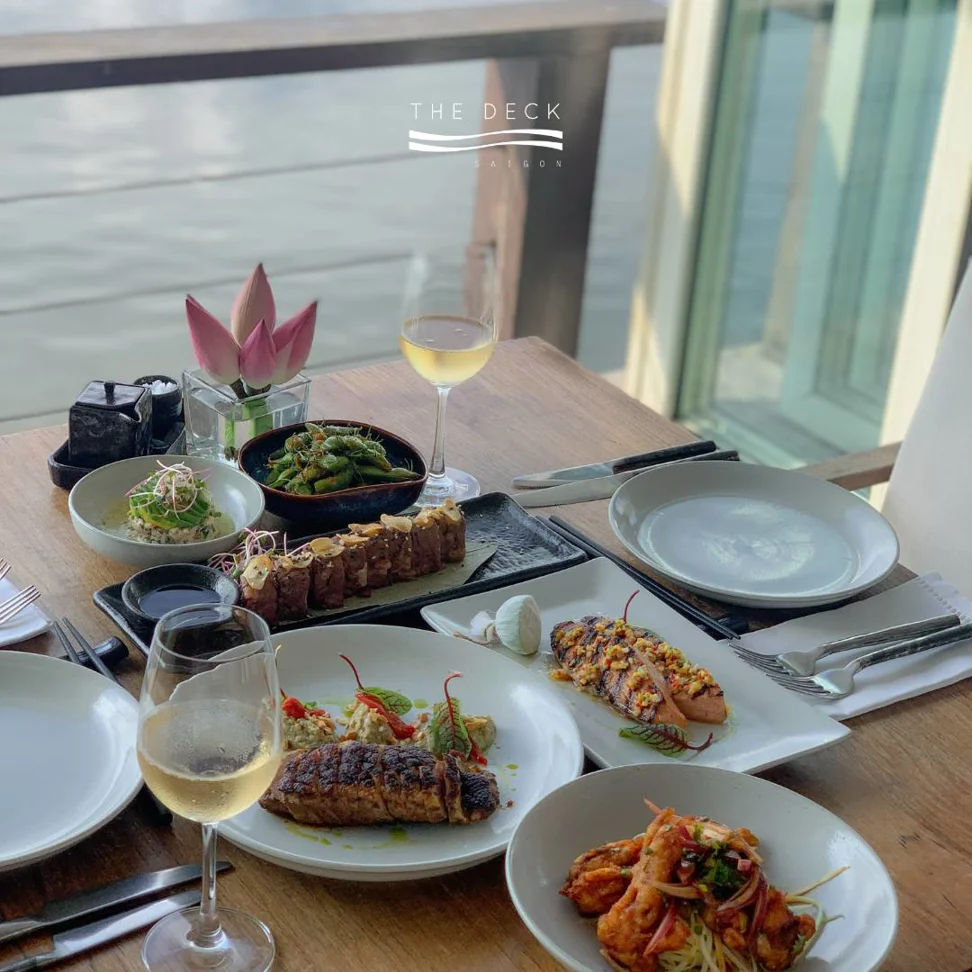 The Deck 사이공 - all