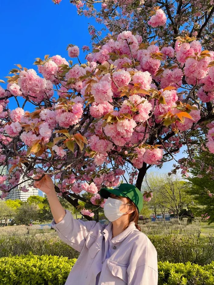 [Tiếng Việt bên dưới]

베트남 유학생의 솔직한 이야기
“한국에서 성장해가는 여정”

안녕하세요.
저는 현재 한국에서 유학 중인 베트남 학생입니다.
이 글은 그저 제 솔직한 경험을 담은 이야기입니다.
한국 유학을 꿈꾸는 분들께 작은 도움이 되었으면 좋겠고, 한국 분들께도 저희 유학생의 삶을 조금 더 이해해주셨으면 하는 마음으로 써봤 ... | Yerin