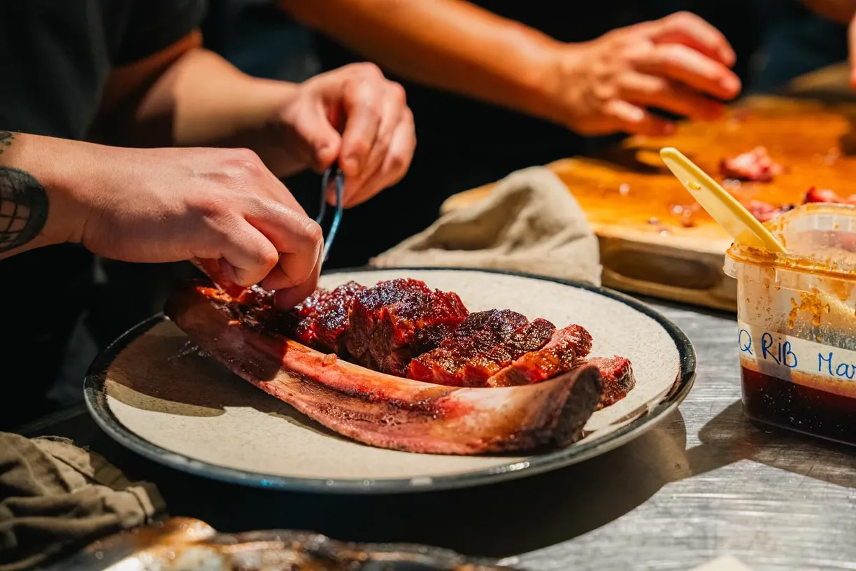 퀸스 사이공 - all