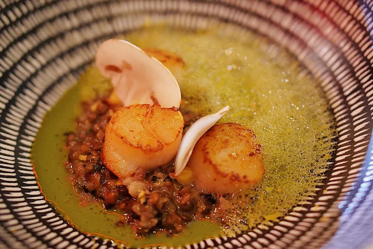 퀸스 사이공 - all