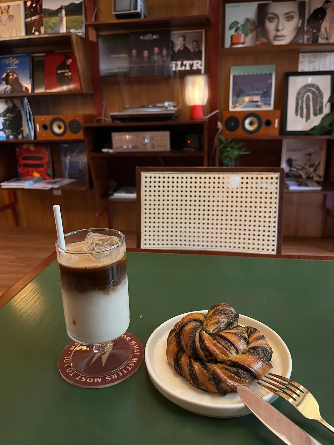 Make Room Café - Calmette - all