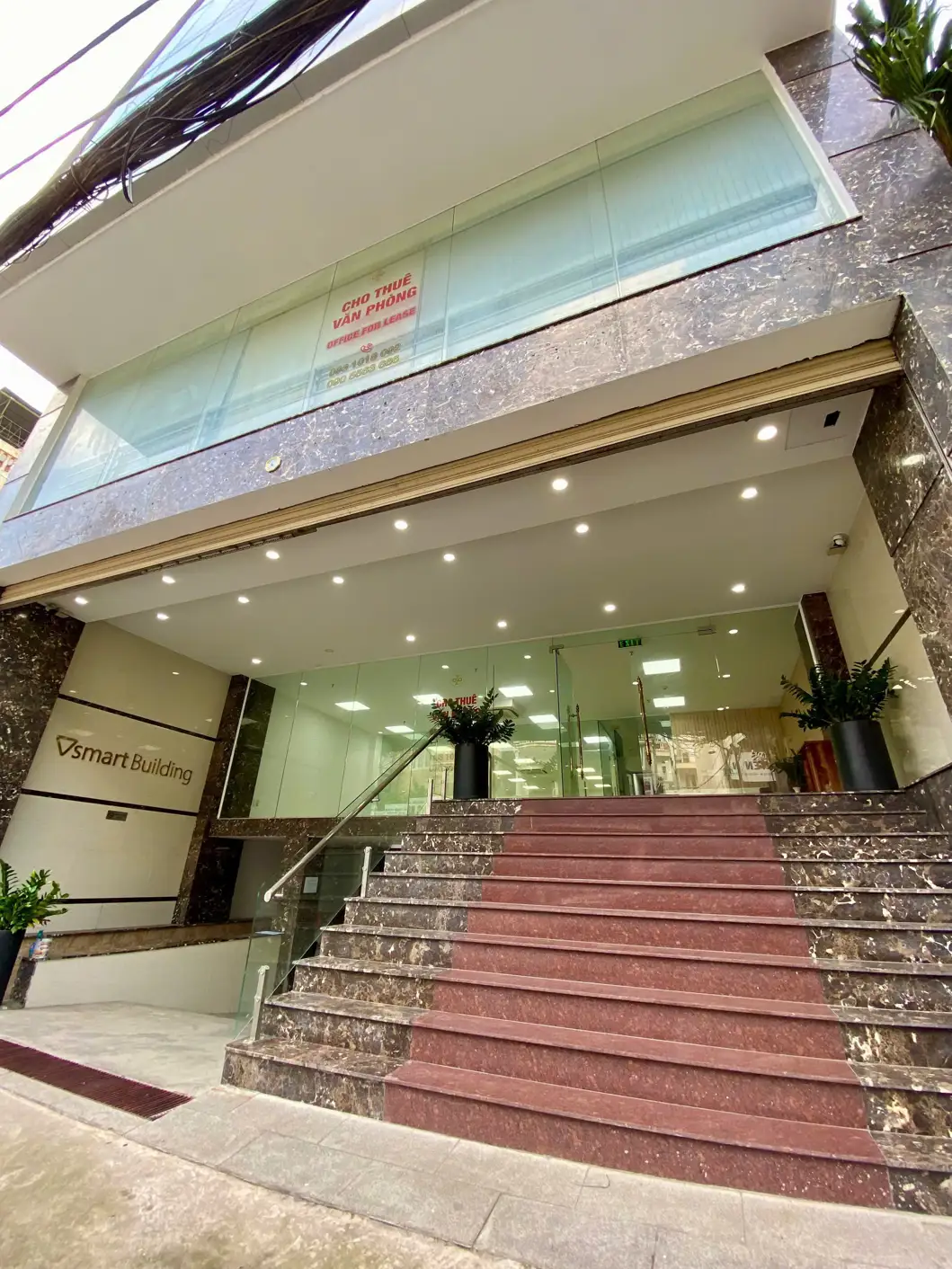 Office for rent 105m2 in Tan Son Nhat airport area - Best price in the area