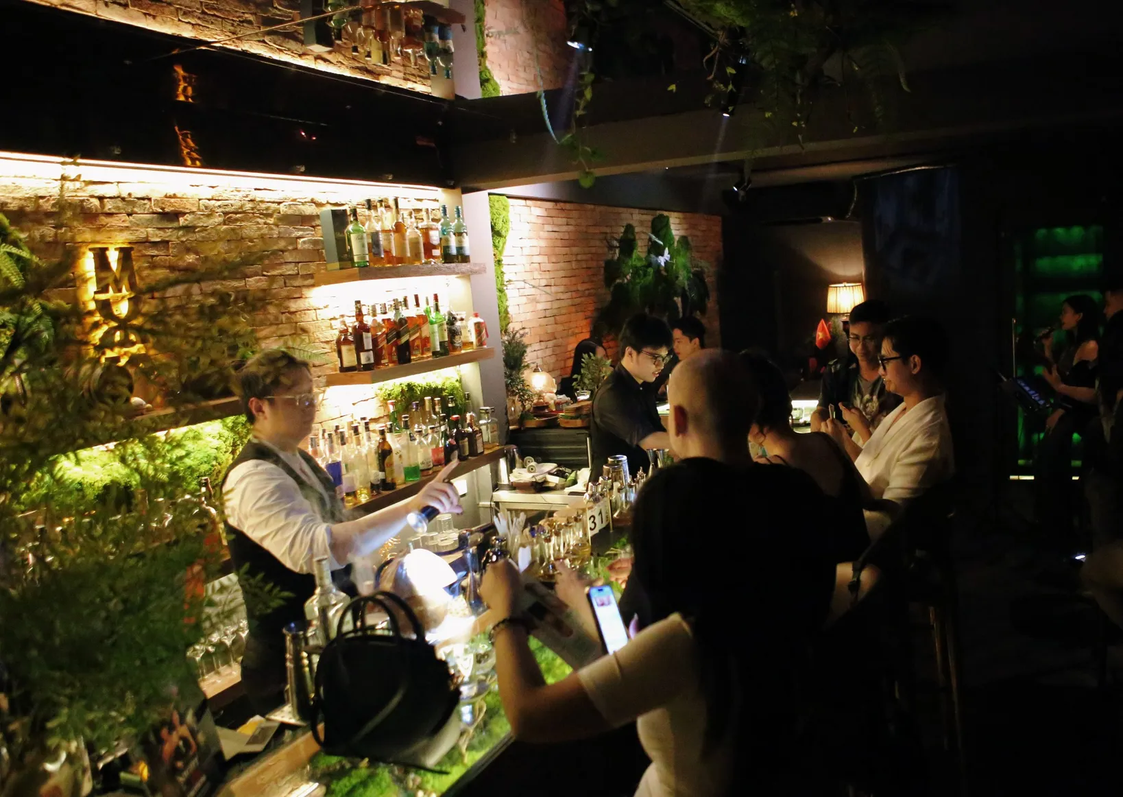 더 모스 바 – 칵테일 바 - all