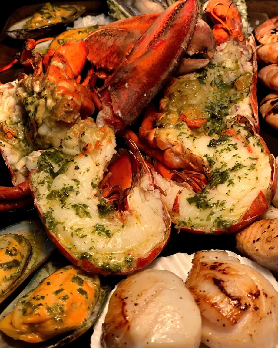 The Deck 사이공 - all