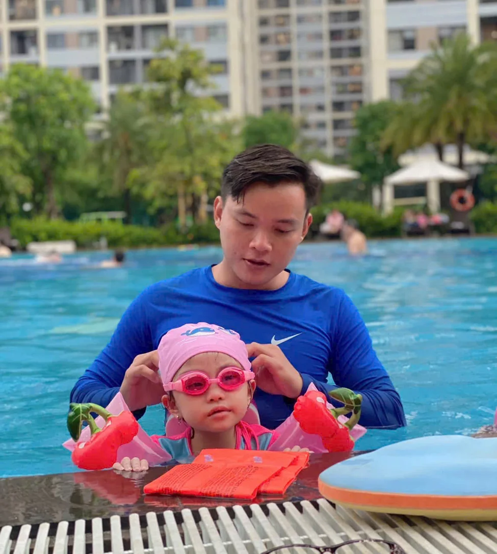 Shake off your fears and welcome joy: Nyswimming 1:1 swimming lessons