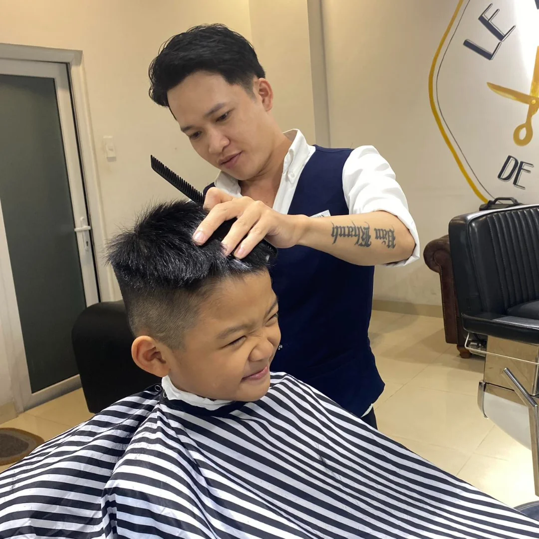 Classic European style barbershop in District 2 – Le Barbier de Saigon - 3